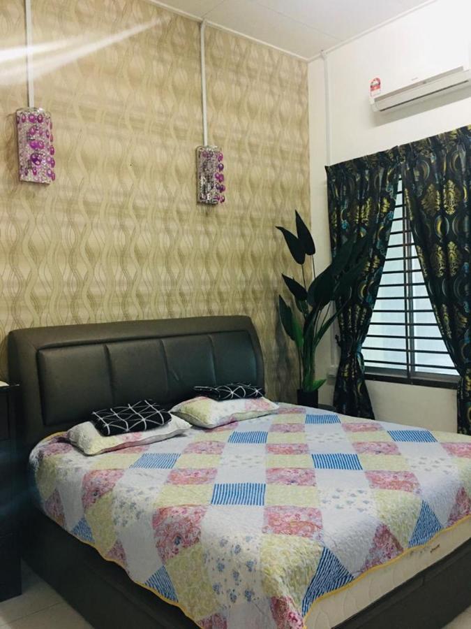 D Wangi Homestay Pasir Gudang At Ecotropic Dış mekan fotoğraf